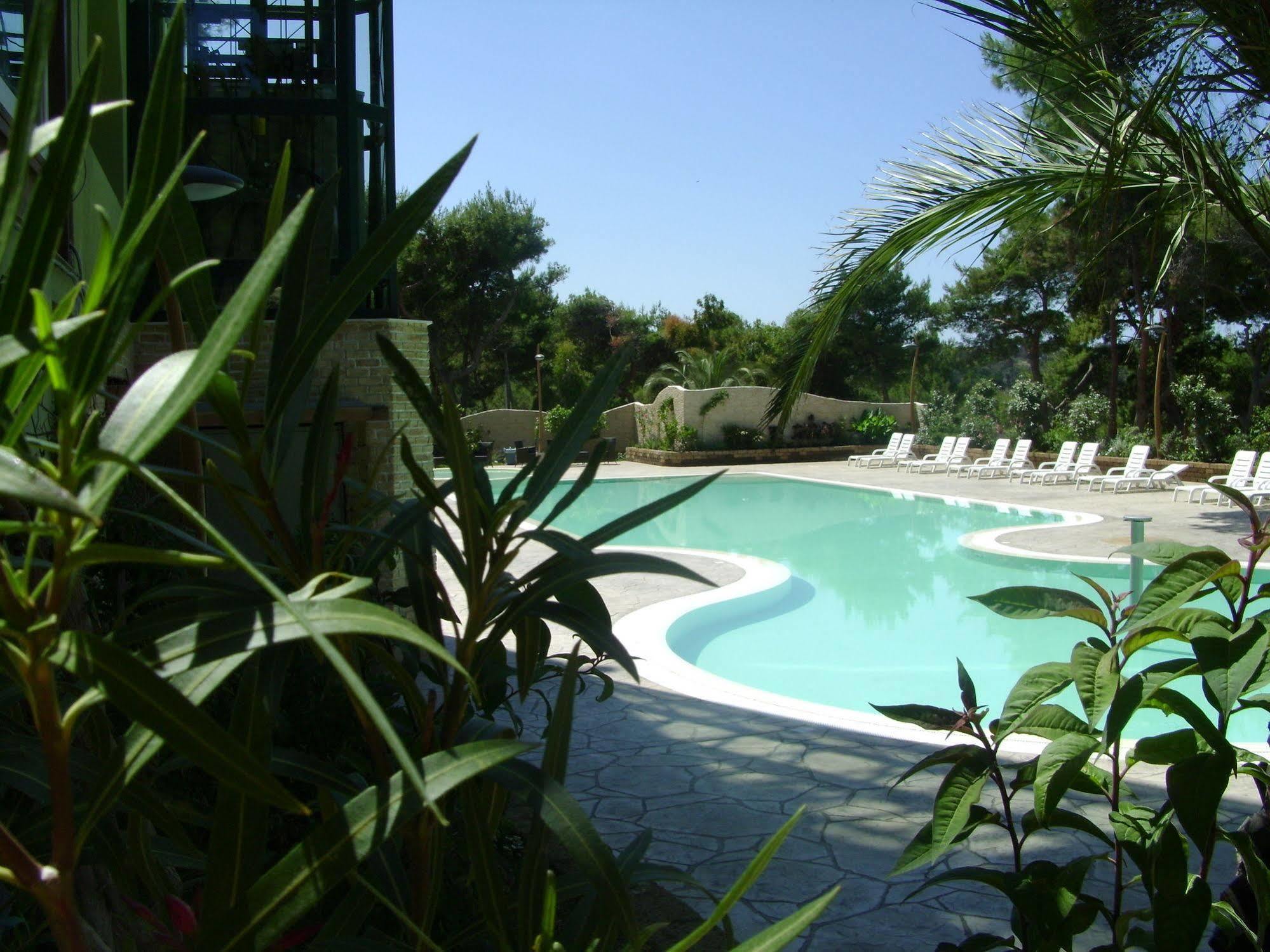 Park Hotel Paglianza Paradiso Peschici Bagian luar foto