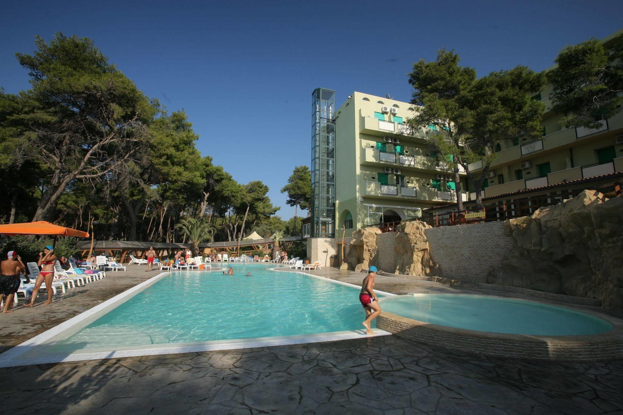 Park Hotel Paglianza Paradiso Peschici Bagian luar foto